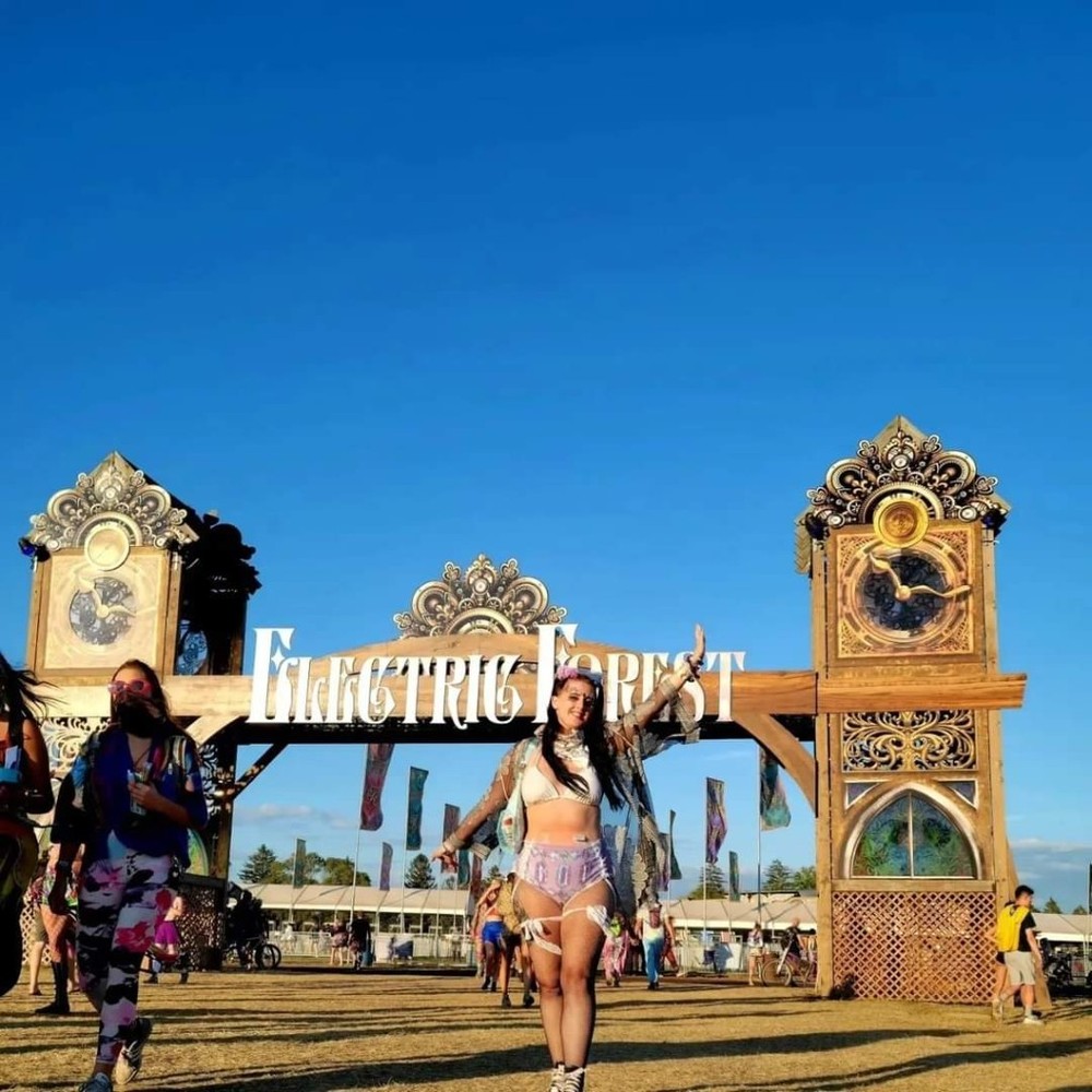 Meet your Posher, Victoria